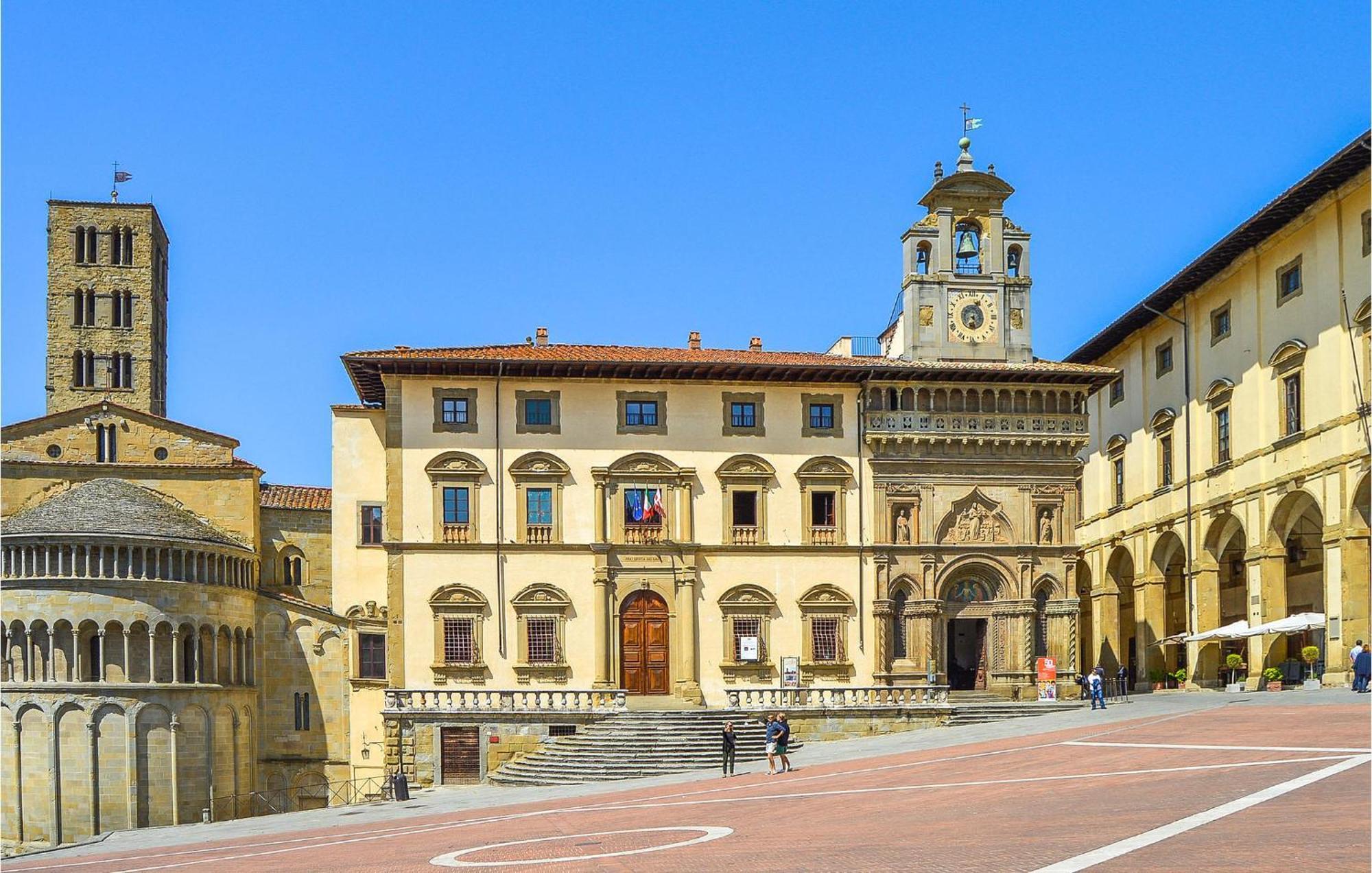 3 Bedroom Cozy Home In Arezzo Exterior foto
